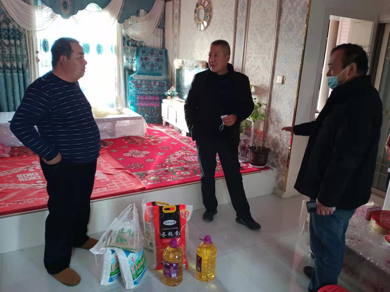 公司工会慰问难题户